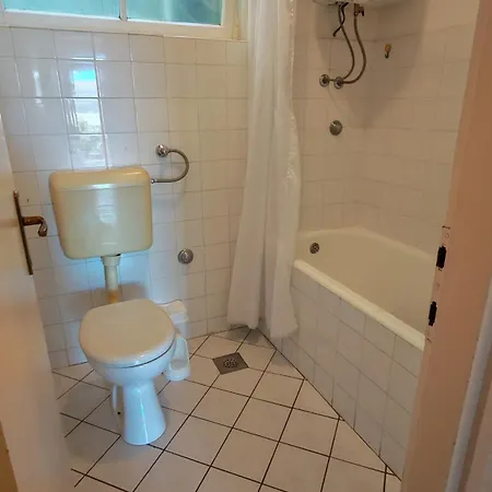 Ivo Apartment *