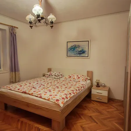 Apartment Ivo Makarska